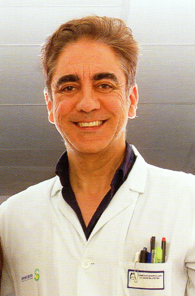 Dr. Fernando González del Valle