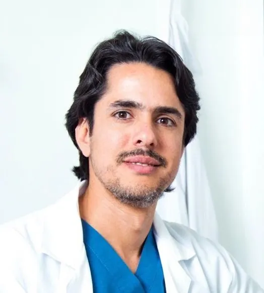 Dr. Luis Real