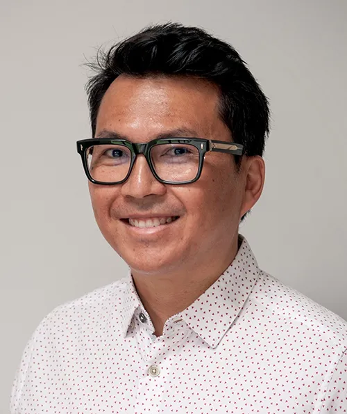 Dr. Leon Au