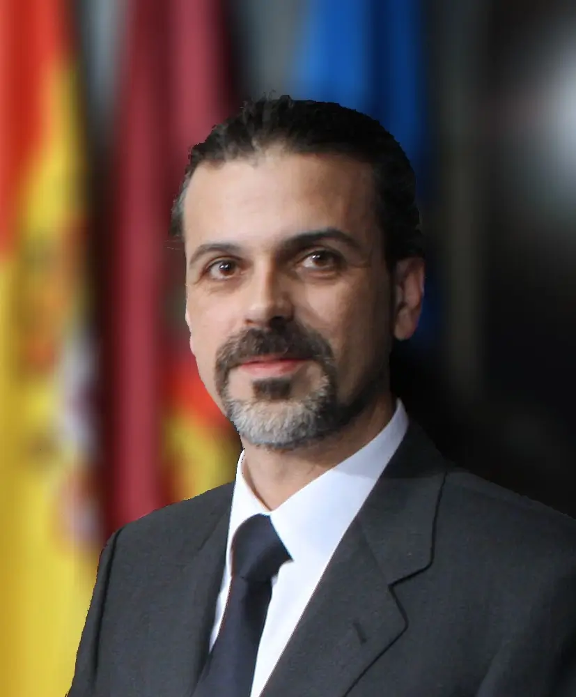 Dr. Raúl Martín