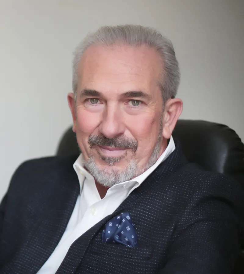 Dr. Pedro Caro