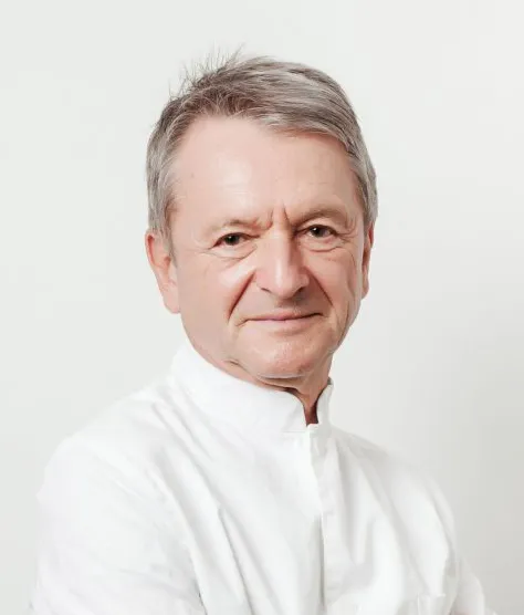 Dr. Lucio Buratto